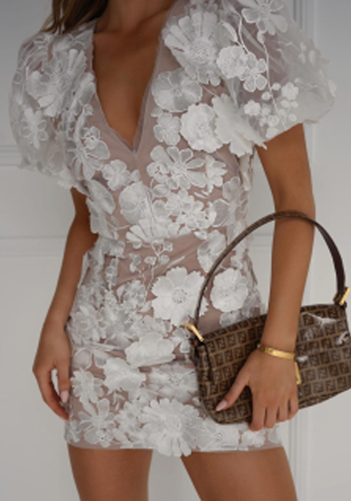 Sue - Mini-robe fleurie à manches bouffantes