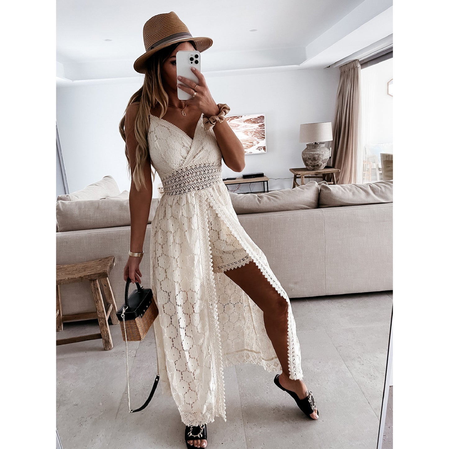 Robe barboteuse en dentelle Elena