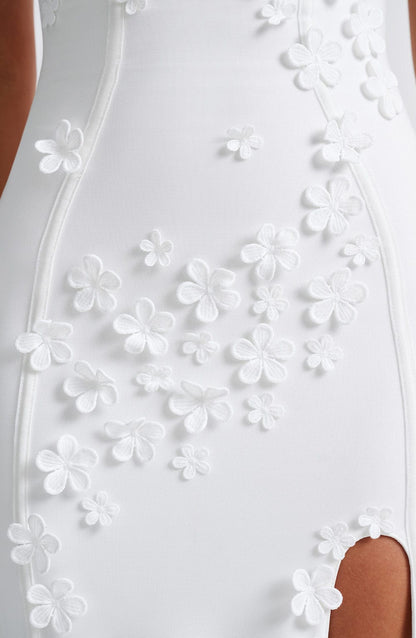 Bianca - Robe longue à appliqué floral